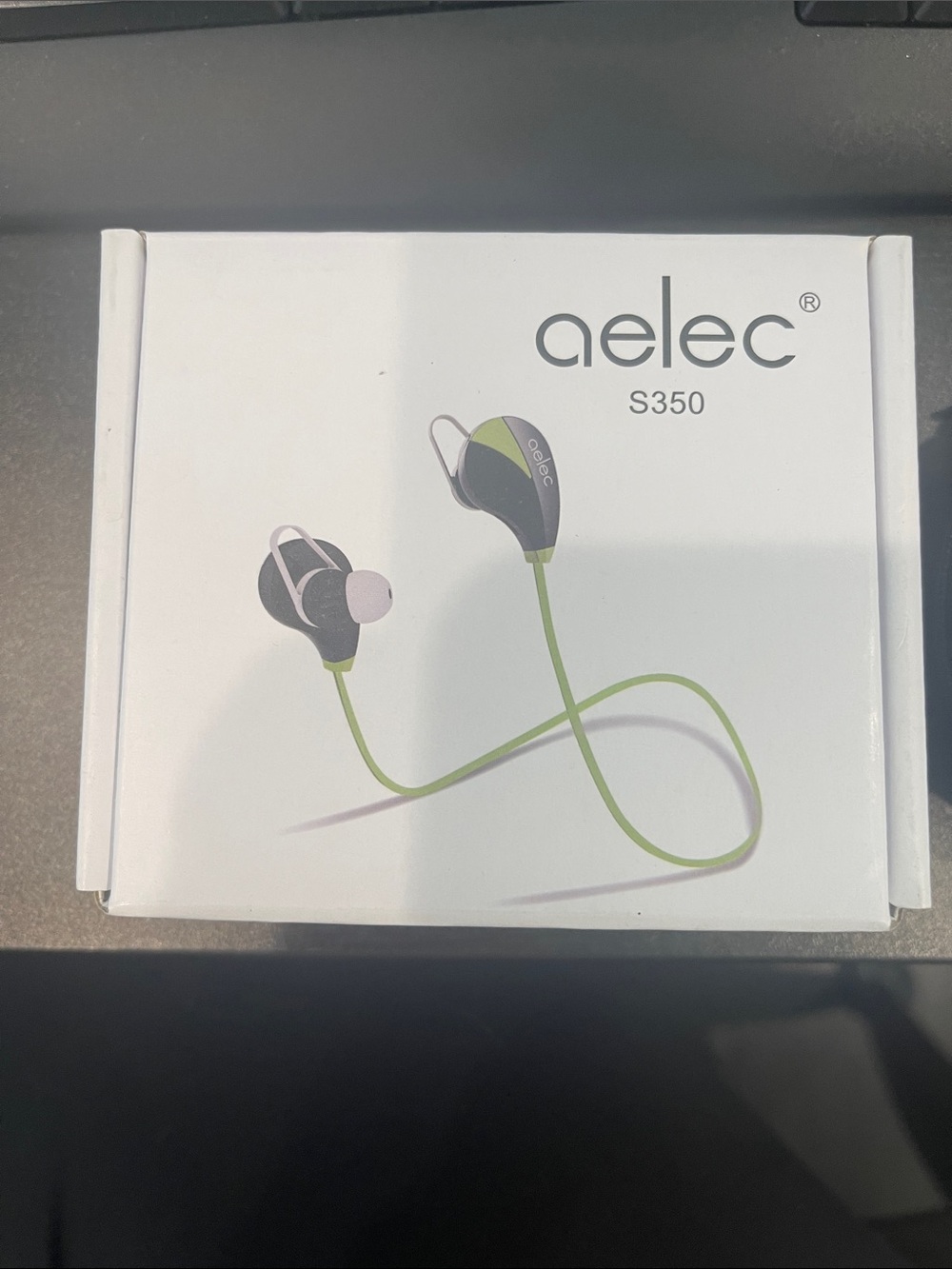 S350 Green Wired Earbud Headphones
